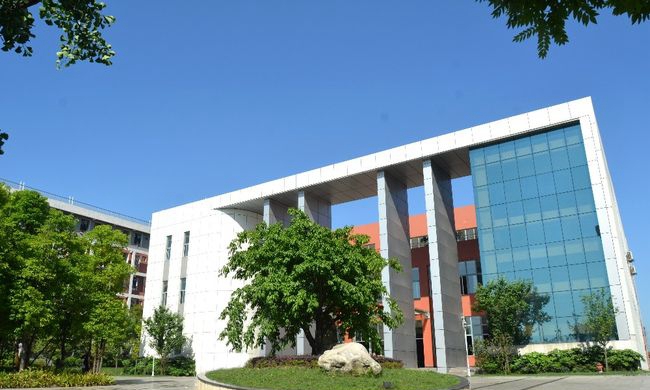 四川省成都市航天中学校学生食堂