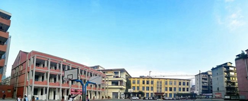 成都市通锦中学校篮球场