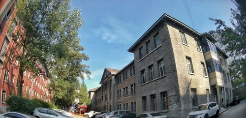 成都市通锦中学校停车场