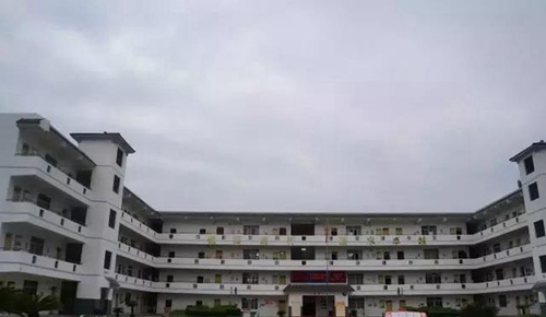 金堂县高板中学校教学楼