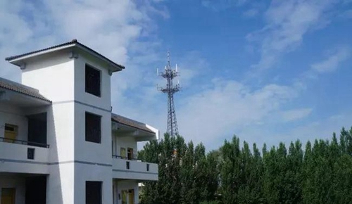 金堂县高板中学校整洁校园