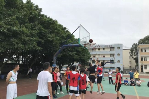 成都市新都区泰兴中学校课余生活