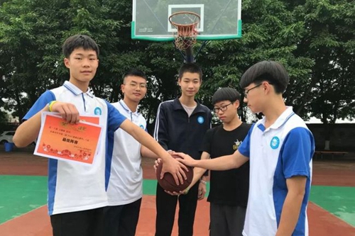 成都市新都区泰兴中学校篮球比赛获奖