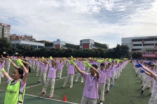 成都高新实验中学排舞表演
