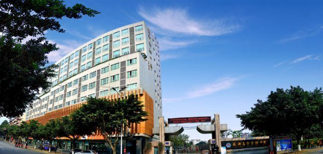 成都高新实验中学紫荆校区校门