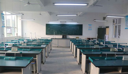 乐至县吴仲良中学生物实验室