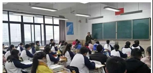 成都七中初中（锦城校区）课堂瞬间