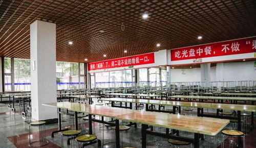 成都多维艺术学校食堂