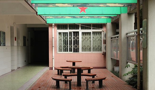 成都市第三十六中学校军事橱窗