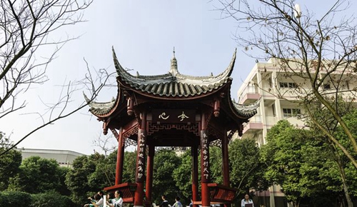成都温江二中凉亭