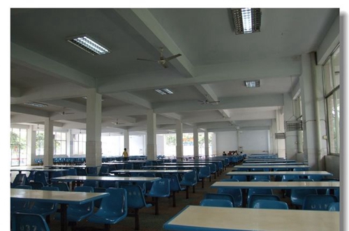 邛崃二中学生餐厅2