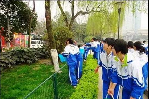 四川大学附属中学(成都12中)品味素养教育