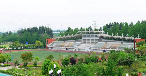 成都市新都香城中学运动场