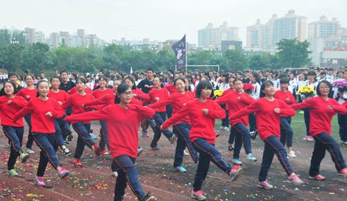 成都市新都香城中学运动会活动