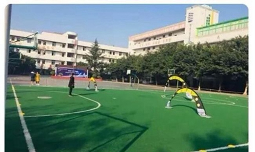 成都市成飞中学运动场2