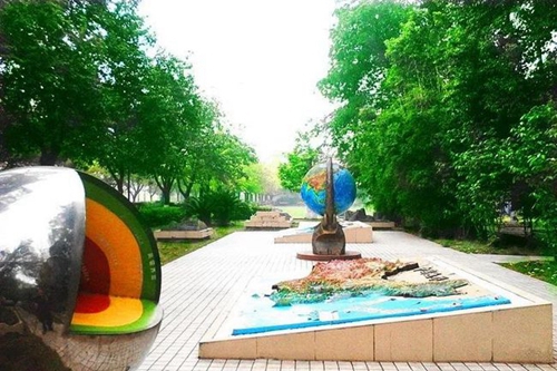 成都市青白江中学校园建筑