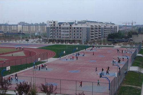 金堂县淮口中学校篮球场