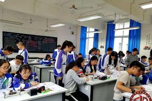 四川省金堂实验中学课堂实验