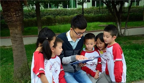 北大附中成都为明学校快乐学习