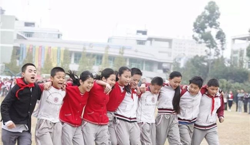 北大附中成都为明学校小学生