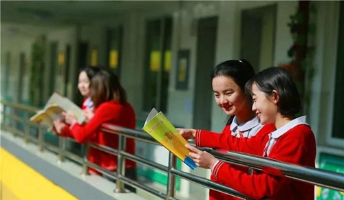 北大附中成都为明学校校园生活