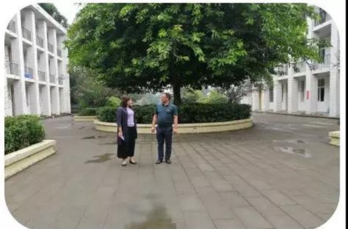 金堂县竹篙中学校校园环境