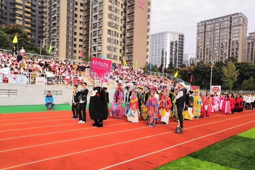 成都树德中学国际部(光华校区)方队入场