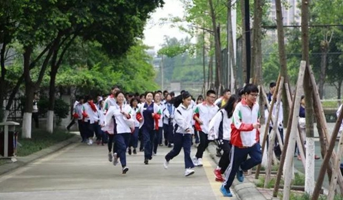 成都树德中学国际部(光华校区)疏散演练