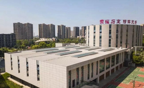 成都石室天府中学国际部室内恒温游泳馆