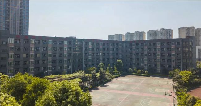 成都石室天府中学国际部宿舍楼