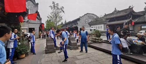 成都石室中学(剑桥国际高中)户外拓展3