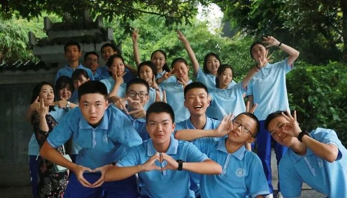 成都石室中学(剑桥国际高中)开学典礼5