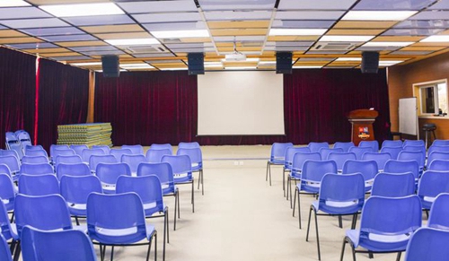 牛津国际公学成都学校报告厅