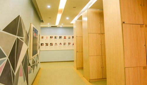 牛津国际公学成都学校学校走廊