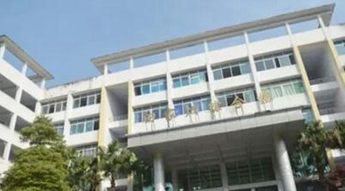 西充县晋城中学笃志楼
