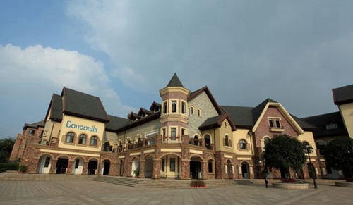 成都协同国际学校美丽校园
