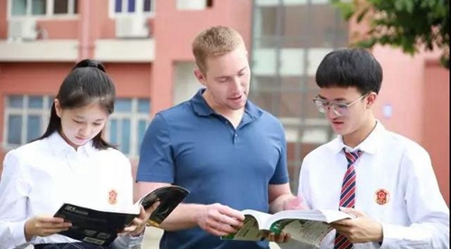 成都七中嘉祥外国语学校国际高中校园生活