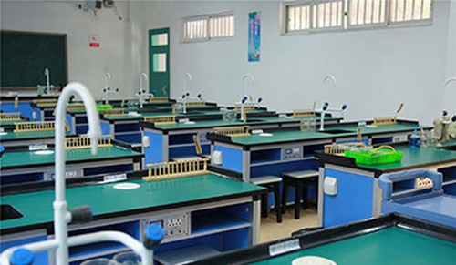 成都七中嘉祥外国语学校国际高中校园实验室