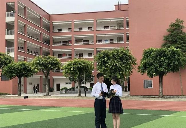 成都七中嘉祥外国语学校国际高中学生风采