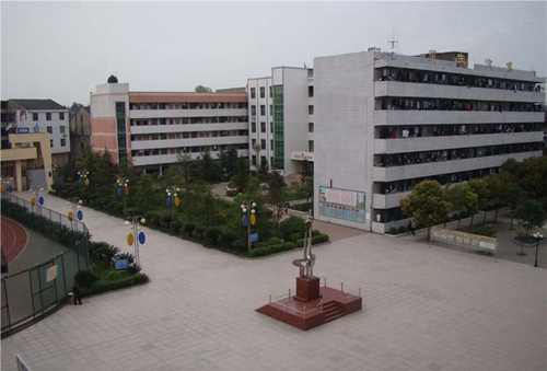 营山县小桥中学学校