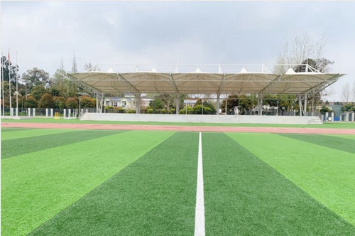 成都绵实外国语学校操场2