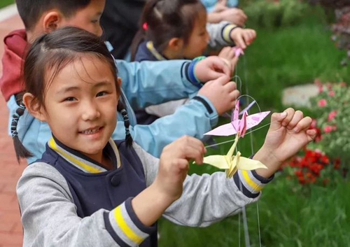 彭州市博骏学校折纸
