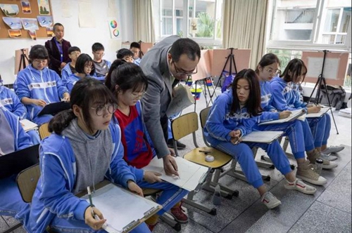 龙泉驿区新格林艺术高级中学艺术课堂