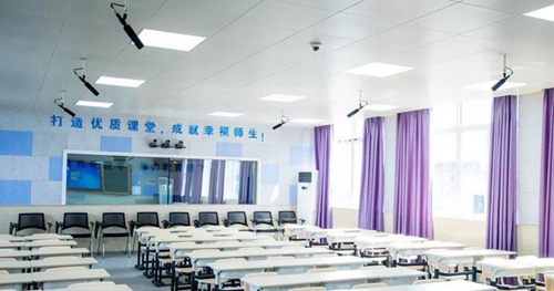 成都高新三岔中学网络教室