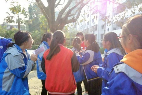 成都高新三岔中学校园生活
