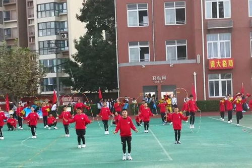 四川师范大学附属中学外国语学校花样跳绳