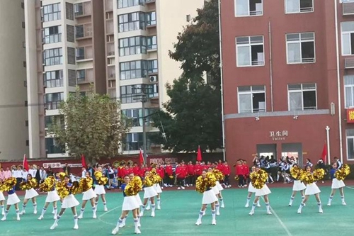 四川师范大学附属中学外国语学校啦啦操