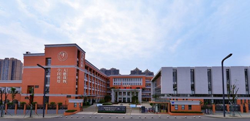 四川省成都市第四十九中学校和美校区校门