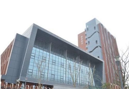 南部大桥中学教学楼