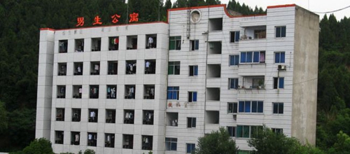 南部县优虎中学男生公寓